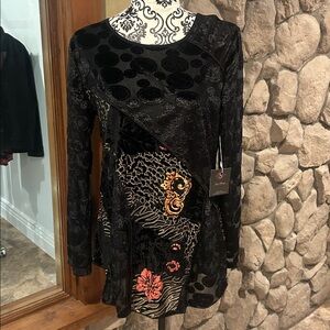 NWT Palila Black Multi Floral Tunic Size Medium